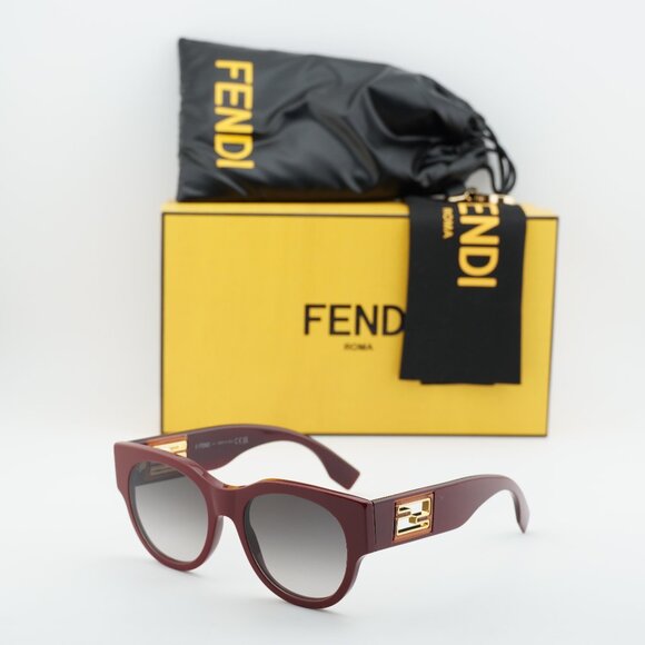 Fendi FE40147I BAGUETTE 66F Round Sunglasses - Red/Brown Gradient main image 9